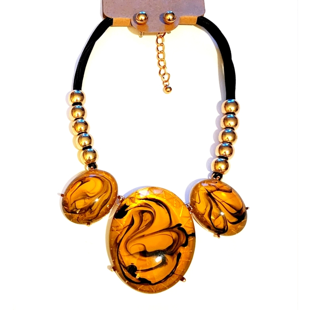 Fashion Faux Amber Necklace and Earrings Set. NWT